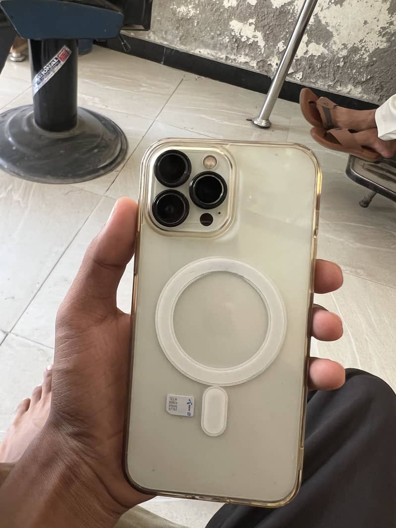 Apple iPhone 13 Pro Max 7