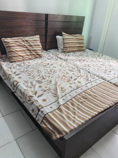 2 single bed with mattress