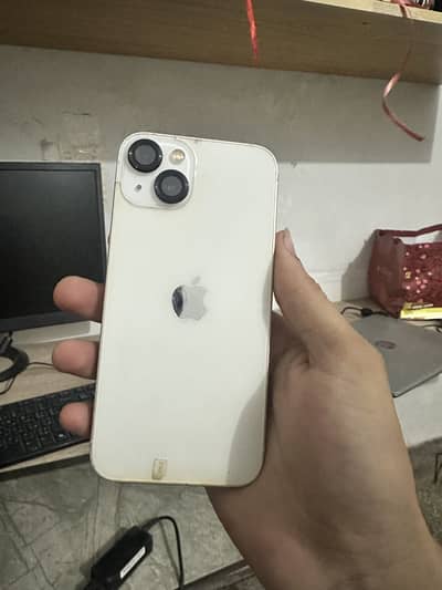 Apple iPhone 13