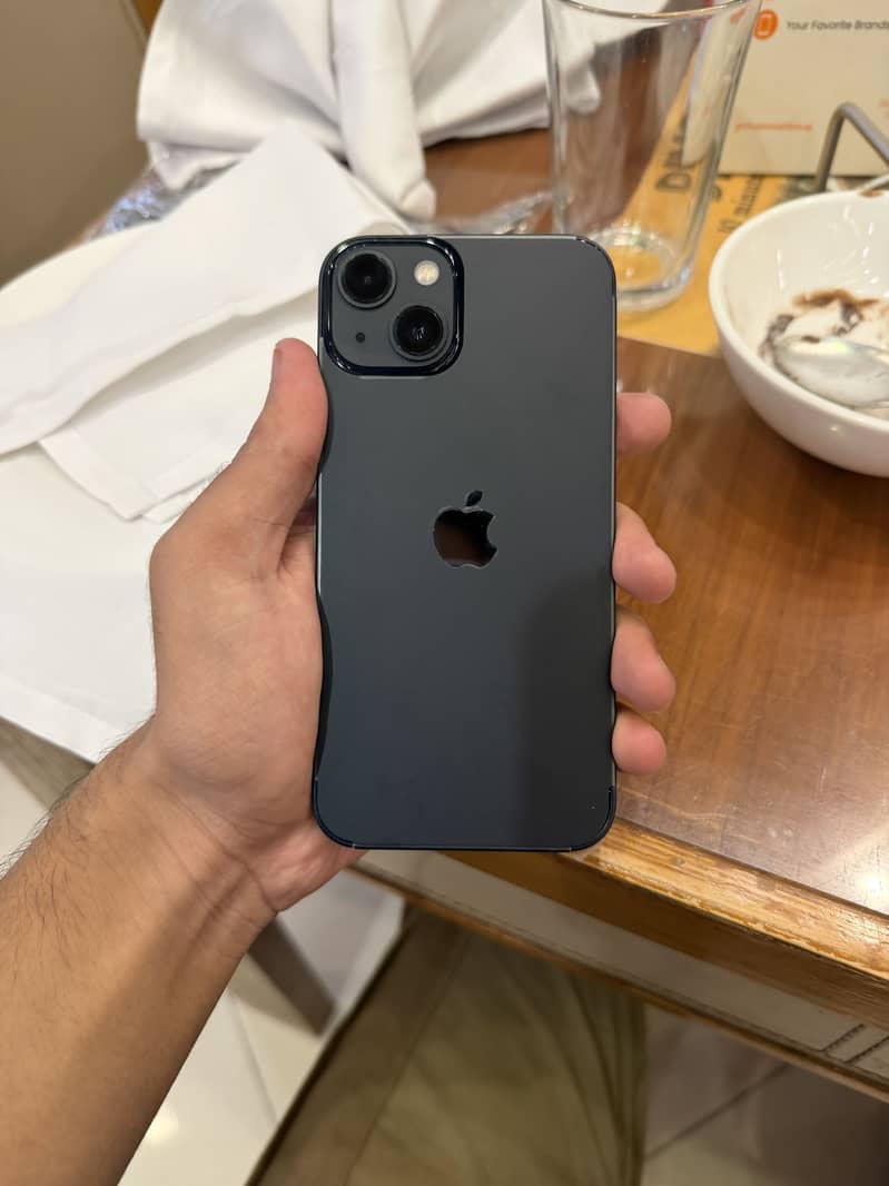 Apple iPhone 13 2