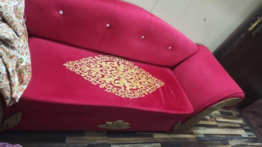 red 2 setaer sofa