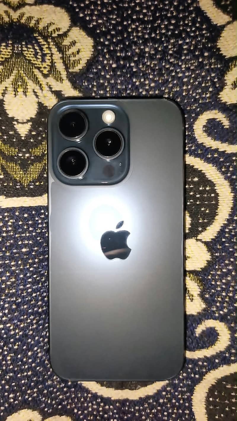 Apple iPhone 15 Pro 0
