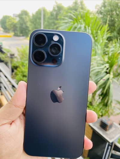 Apple iPhone 15 Pro Max 256 gb 10/9 fu