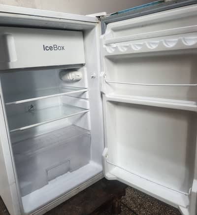 Dawlance Mini Fridge