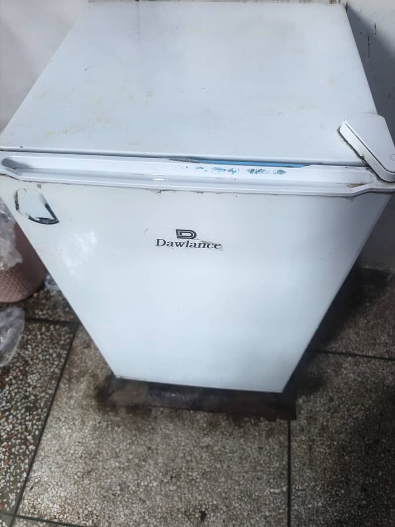 Dawlance Mini Fridge 4