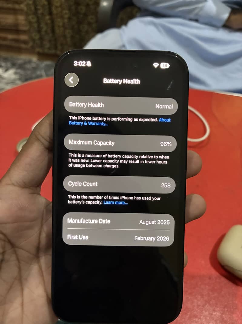 Apple iPhone 16 1