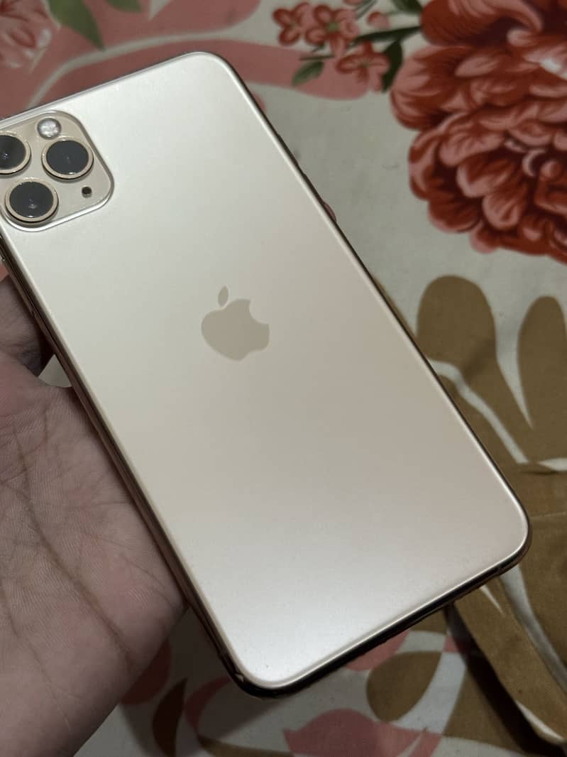 Apple iPhone 11 Pro Max 6