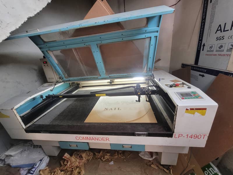laser cutting machine 0