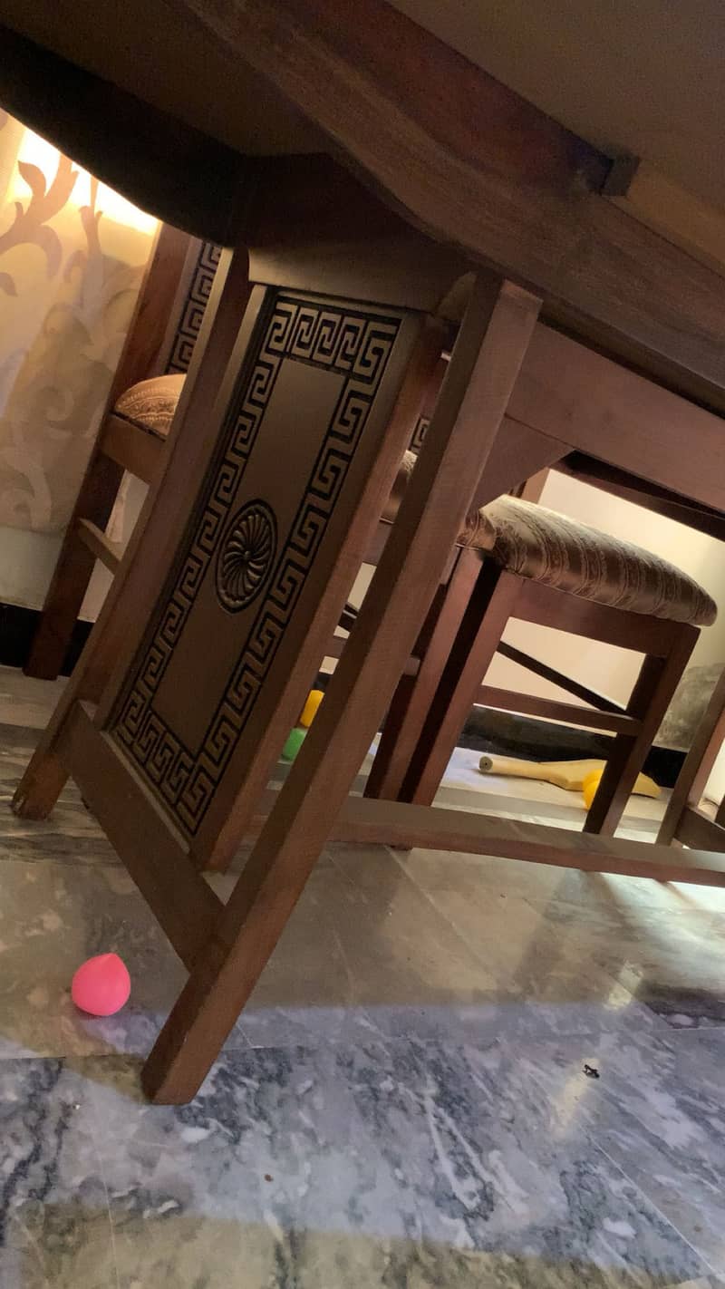 Dining Table 6 seater 3
