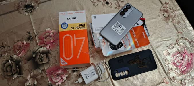 Tecno spark 40 pro plus