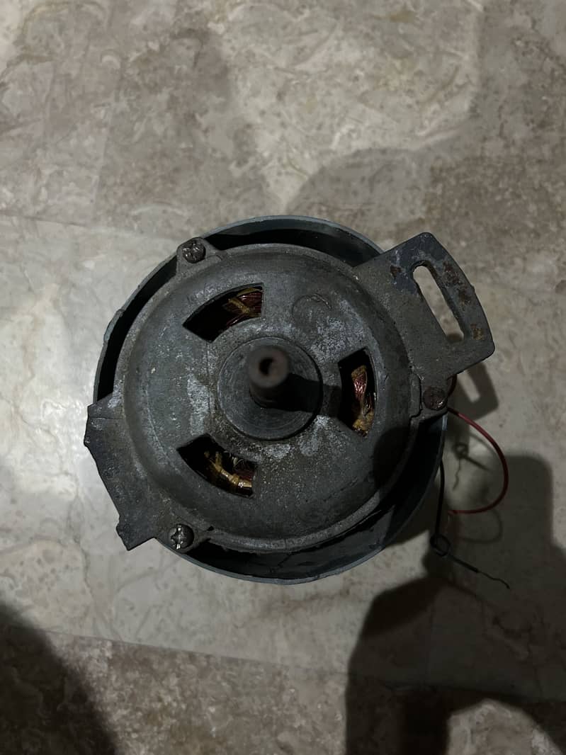 Motor 0