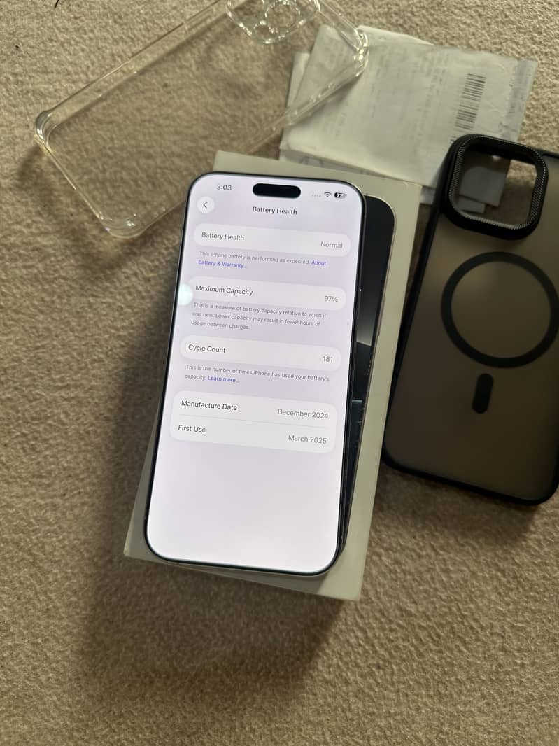 Apple iPhone 16 Pro Max 4