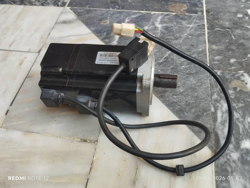 servo motor 2
