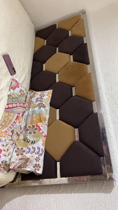Bubble bed steel