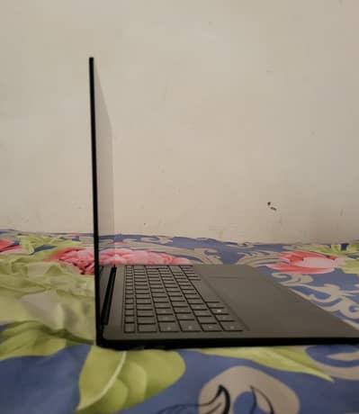 Microsoft surface laptop 11 Generation