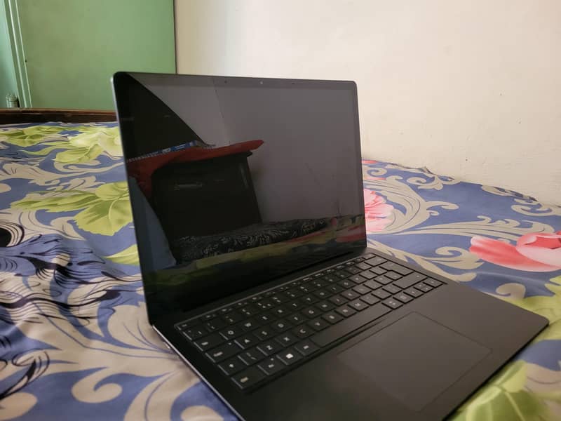 Microsoft surface laptop 11 Generation 2