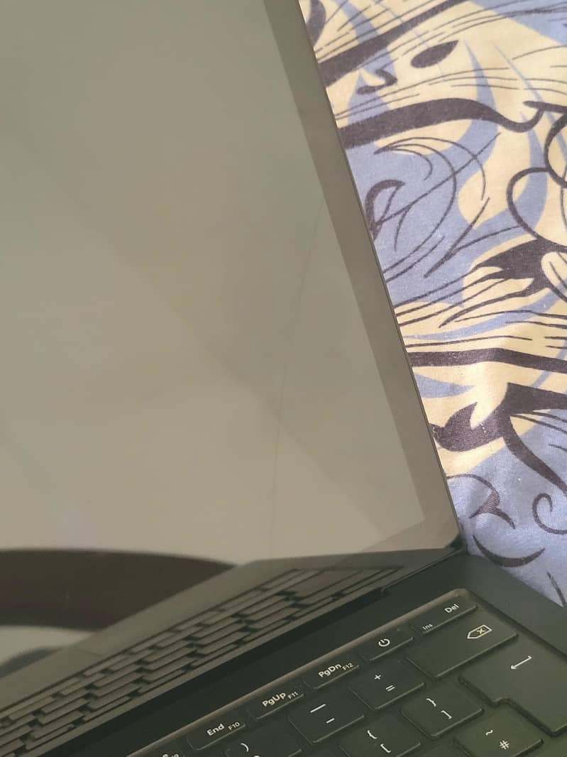 Microsoft surface laptop 11 Generation 8