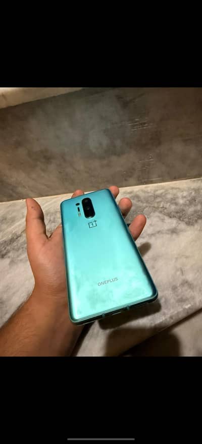One Plus 8 Pro u can only contact me on this number 03379379656