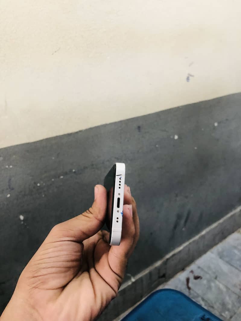 Apple iPhone 12 mini 2