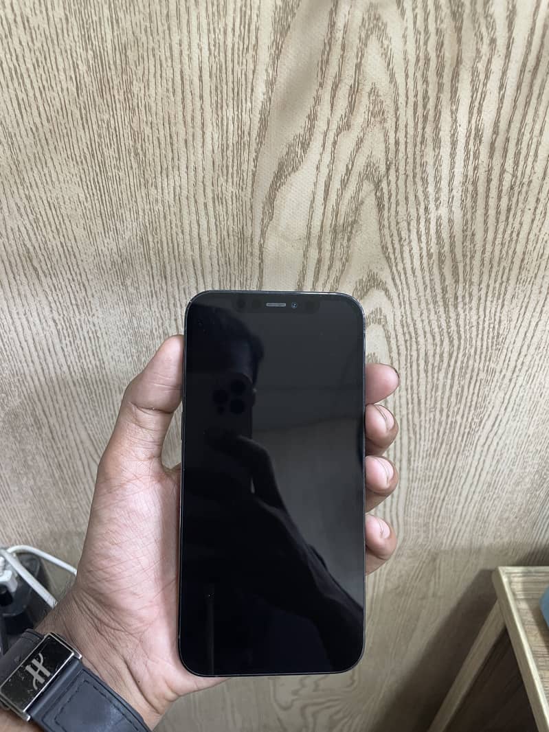 Apple iPhone 12 Pro 2