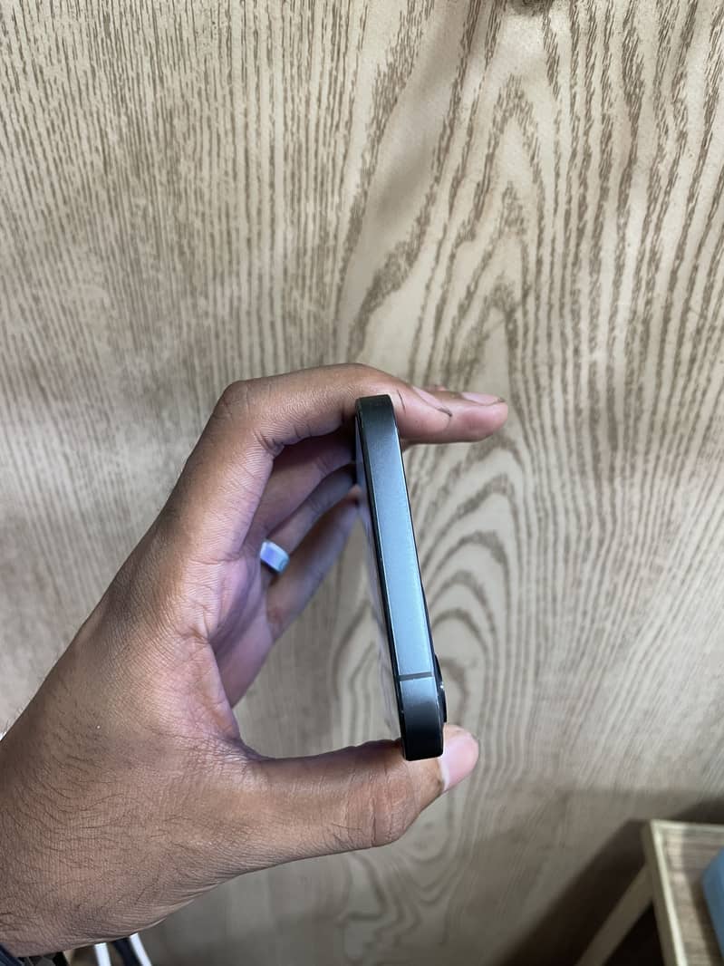 Apple iPhone 12 Pro 3