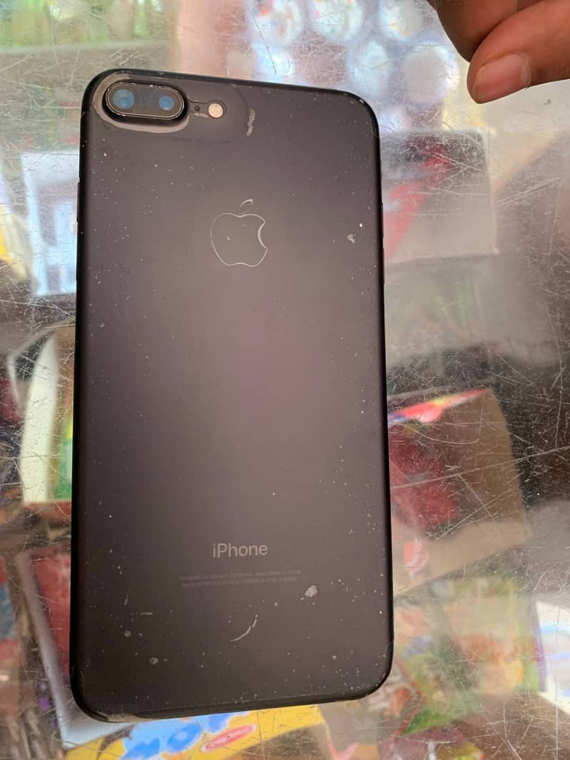 Apple iPhone 7 Plus 1