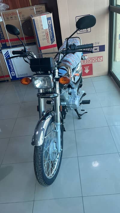 Honda 125 Special Adition 2027
