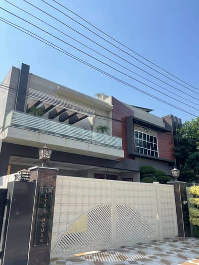 1 Kanal Fully Furnished House for Sale OPF Phase 1, A Block | 5 Bed