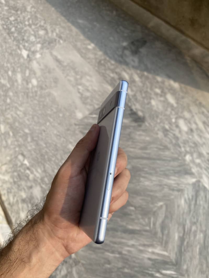 Google Pixel 7a 4