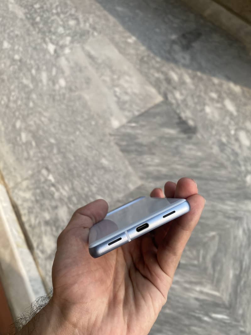 Google Pixel 7a 6