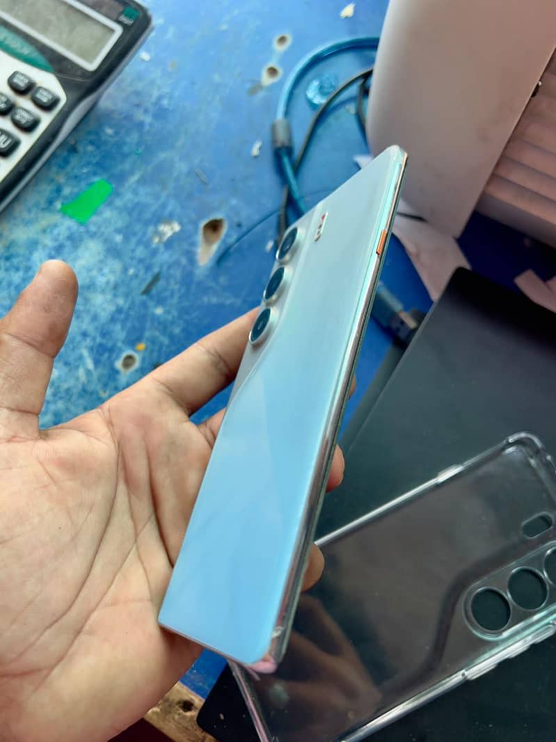 Tecno CAMON 40 Pro 2
