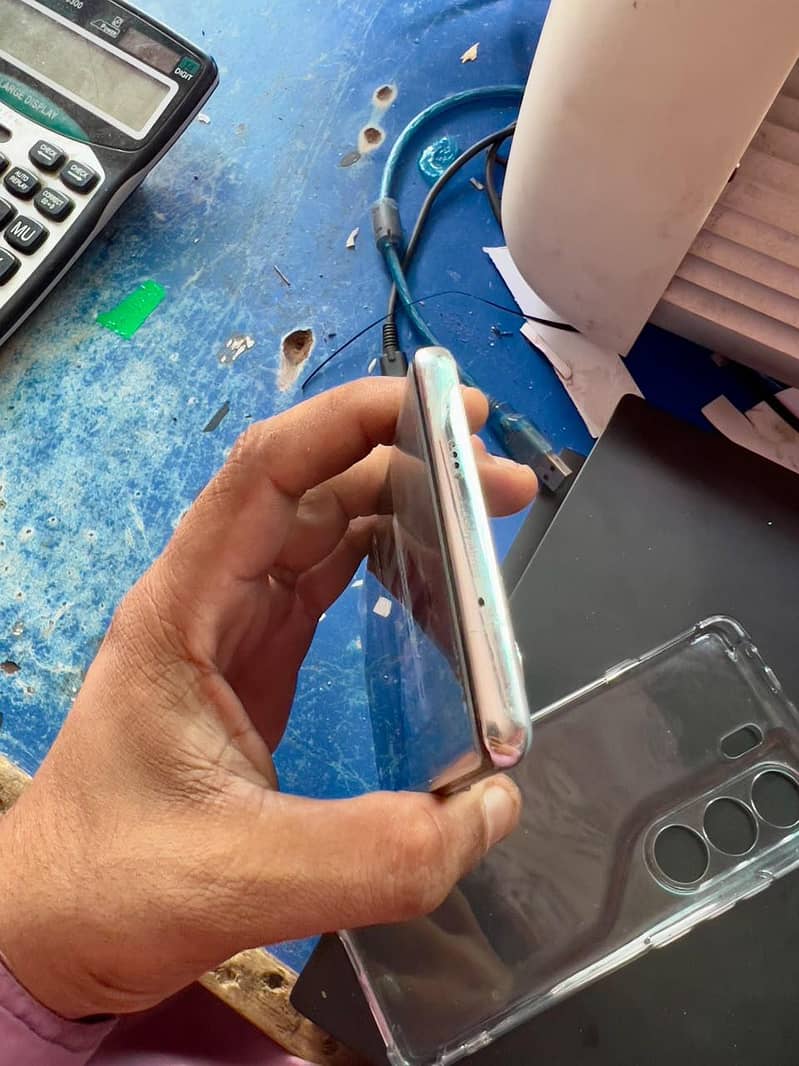 Tecno CAMON 40 Pro 5