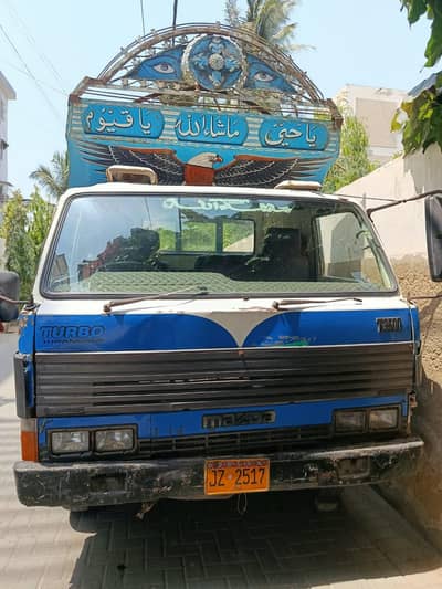 Mazda truck 3500 CC