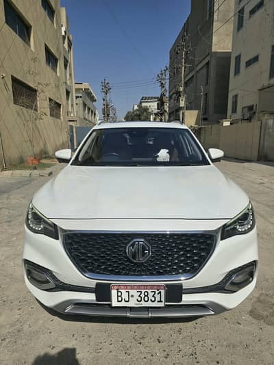 MG HS 2021