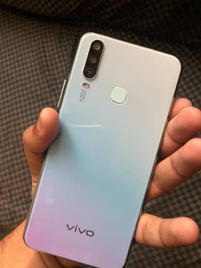 Vivo Y17