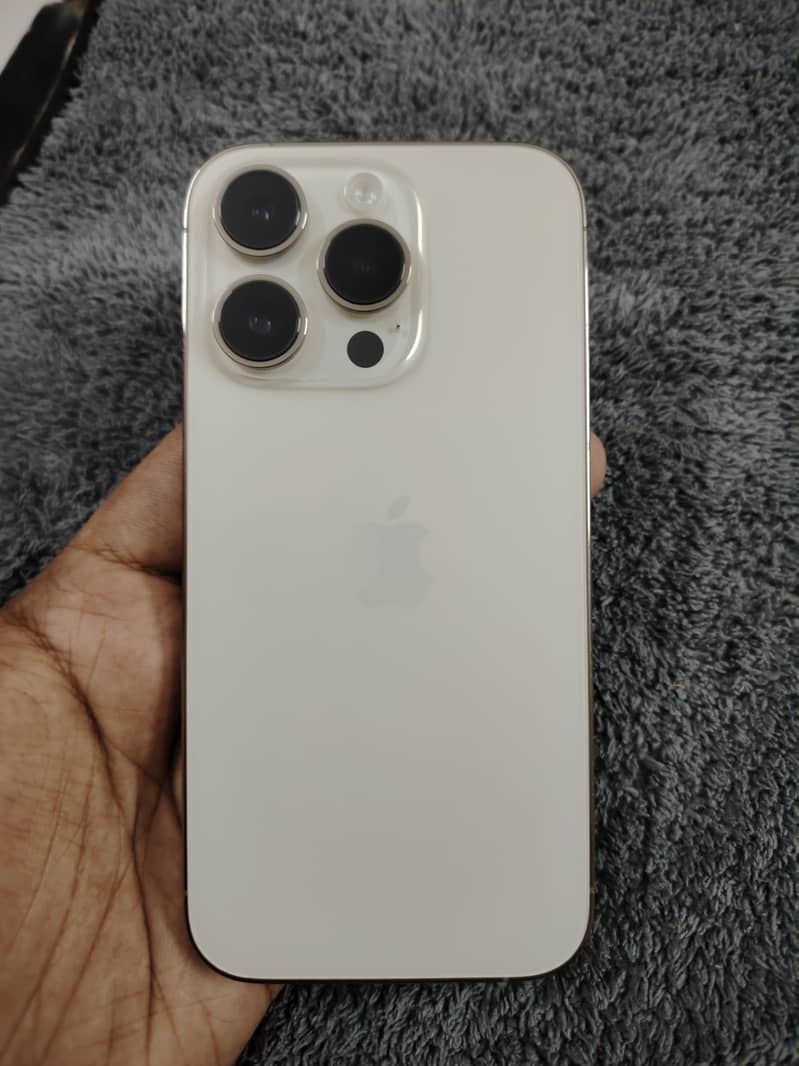 Apple iPhone 14 Pro 0