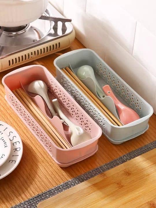 RN Dustproof Tableware Organizer: Storage Box for Spoons and Forks with Lid and Draining Tray