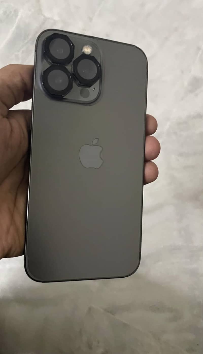 Apple iPhone 13 Pro 2