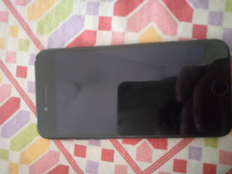 Apple iPhone 7 1