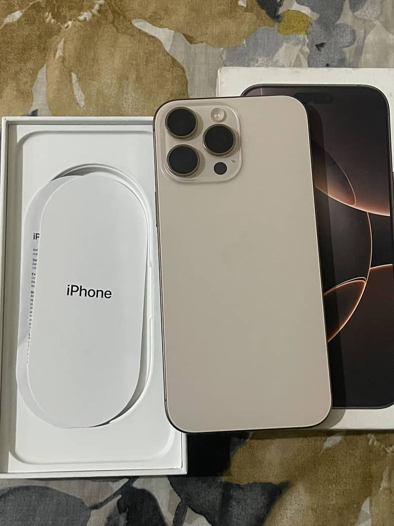 Apple iPhone 16 Pro Max 3
