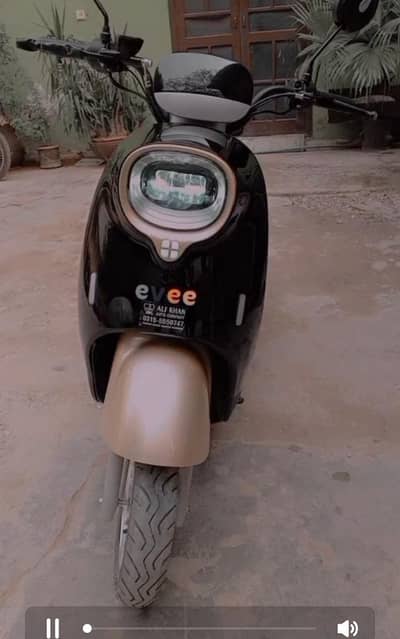 Evee Nisa Electric Scooter – 2024/2025 Model