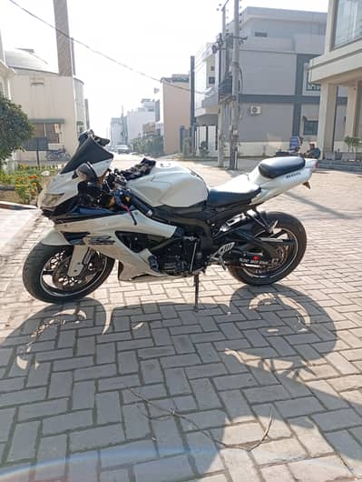 suzuki gsxr 600 2009