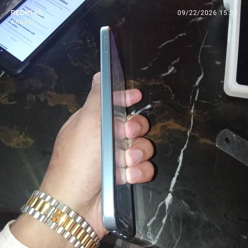 OPPO A6 4