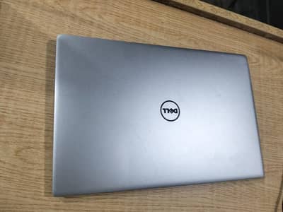 XPS core i5 7th generation 8 256