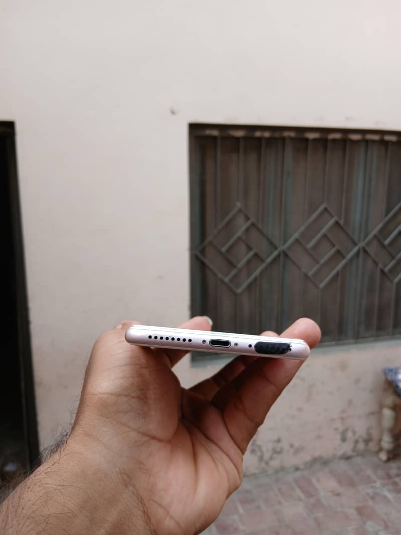 IPhone 7 Plus PTA 6