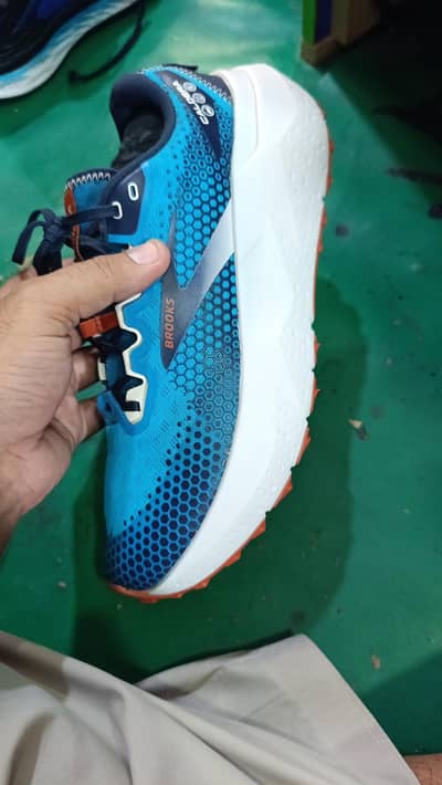 Title: Premium Sports Running Shoes – Stylish & Comfortable