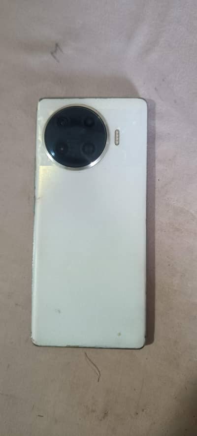 Tecno Spark 20 Pro Plus