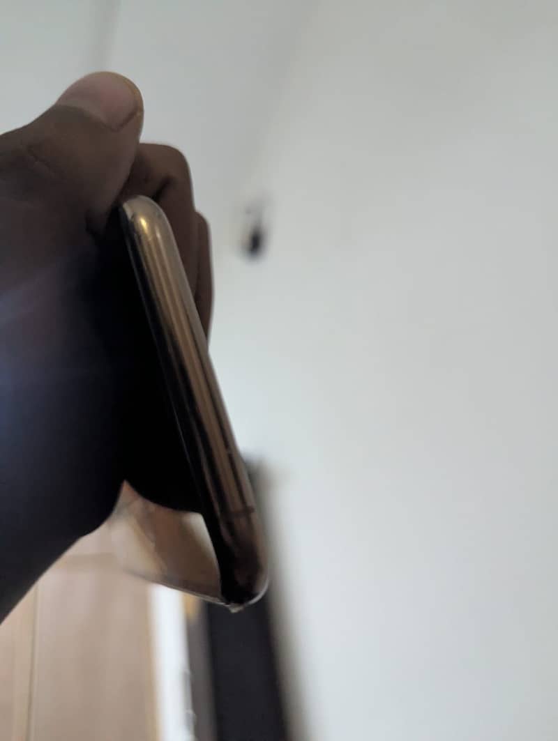 IPHONE XS 5