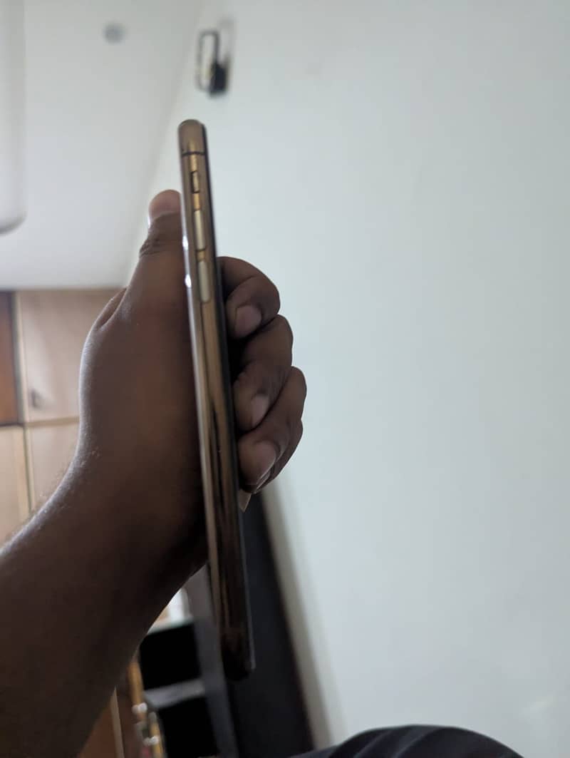 IPHONE XS 6