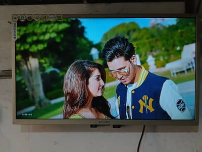 EcoStar 32' Inch LED . NON Android